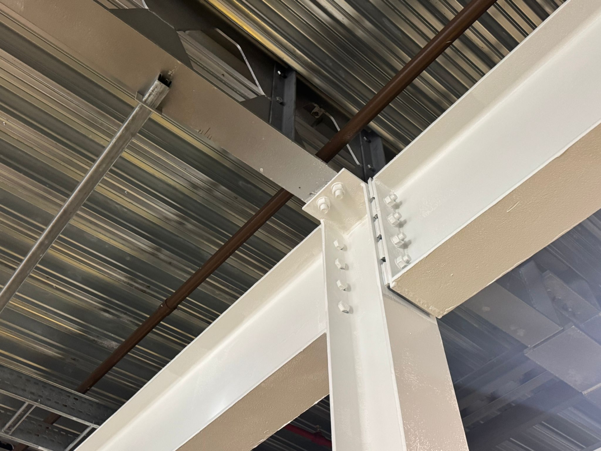 Ambrey Baker reinforcing logistics facility roof to support solar PV in Peterborough